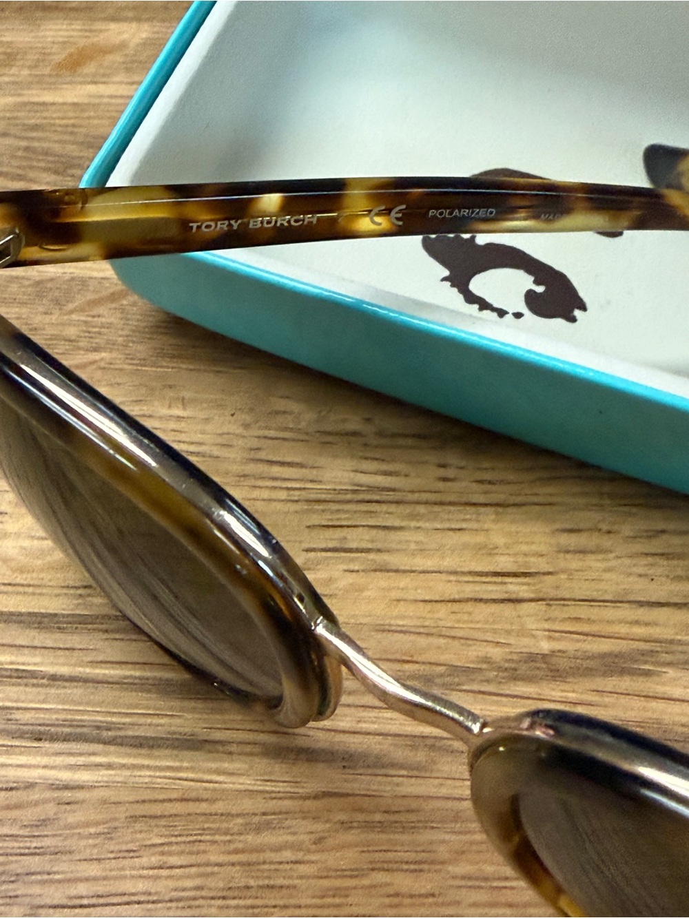 Tory Burch Tortoiseshell Frame Polarized Sunglasses - Brown and Black Pattern - Picture 2 of 8